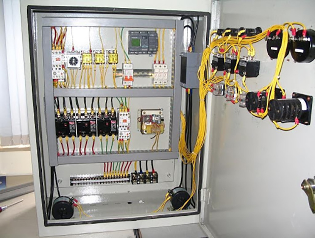 Tủ điện chiếu sáng PLC